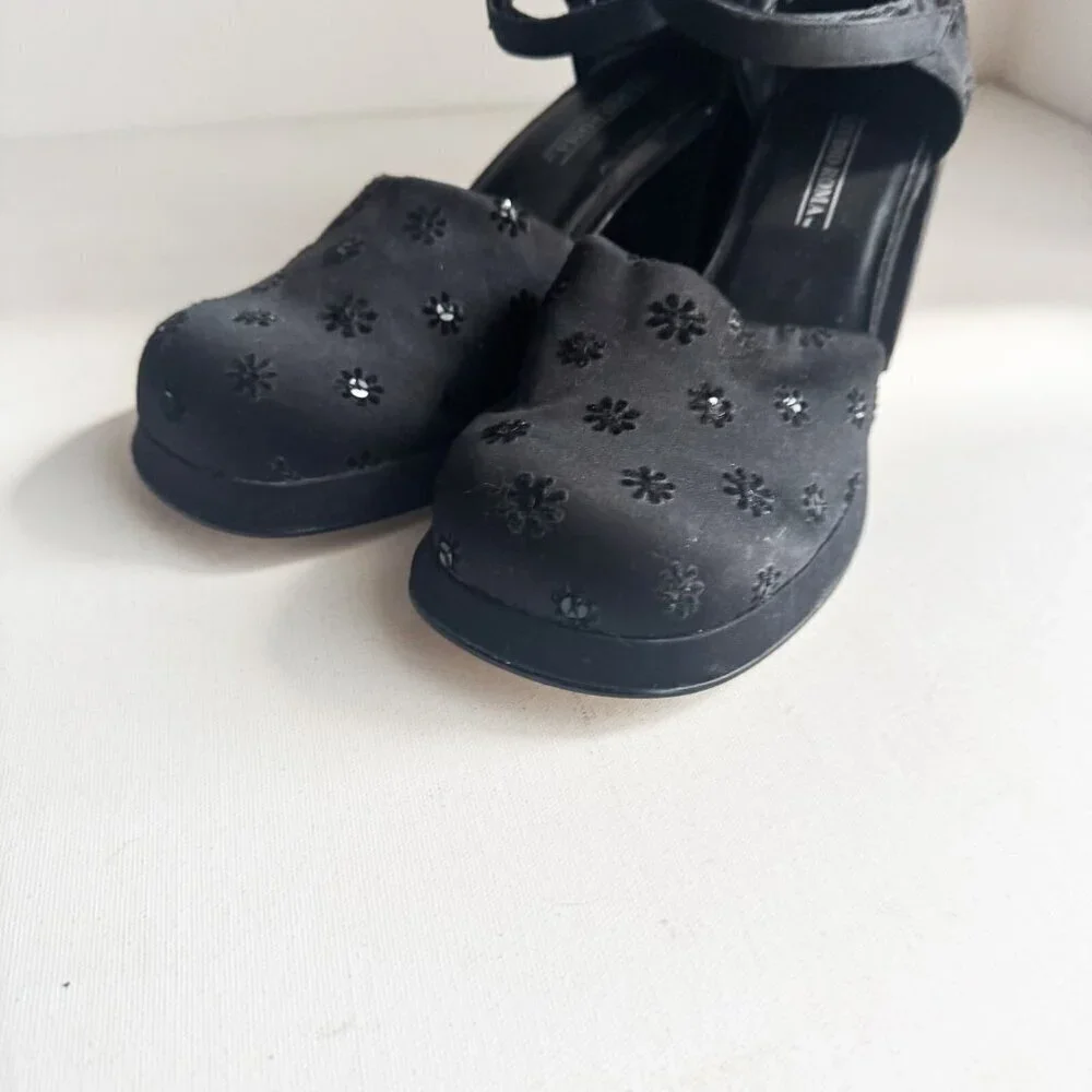 Vintage Y2K Studio Roma Black Satin Floral Chunky Heels 11